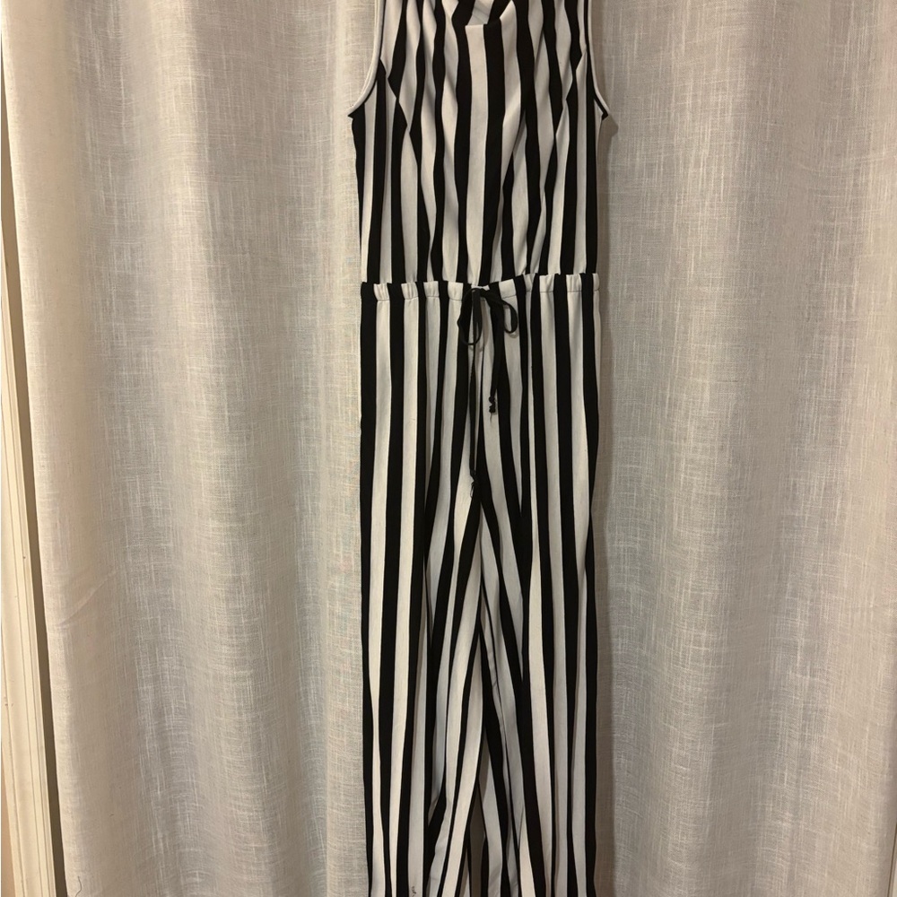 Chic Black and White Striped Jumpsuit